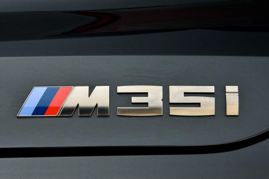 Логотип BMW X2 M35i (F39) 2019 года  (ZA) (фото 40 из 40)